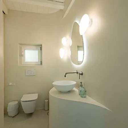 Naxia Gaia Hotel